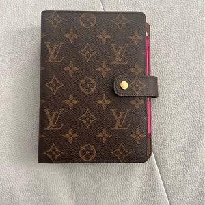 Authentic Louis Vuitton MM Agenda.